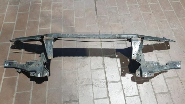 Foto: FRONTBLECH eines BMW X5 3.0 d GL