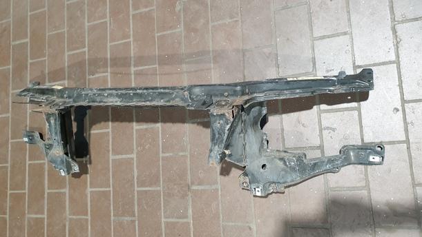 Foto: FRONTBLECH eines BMW X5 3.0 d GL