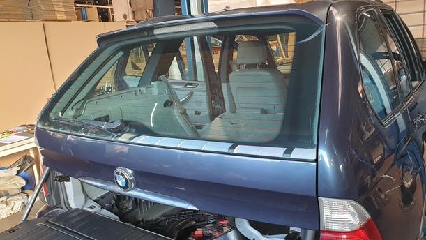 Foto: HECKKLAPPE/ HECKDECKEL OBEN eines BMW X5 3.0 d GL