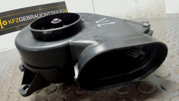 Foto: GEBLÄSEMOTOR VORNE LINKS eines Lancia Phedra 2.2 Multijet 16v DPF GL