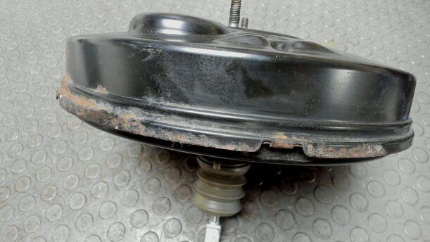 Foto: BREMSKRAFTVERSTÄRKER eines Lancia Phedra 2.2 Multijet 16v DPF GL