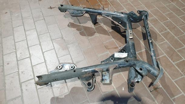Foto: VORDERACHSE/ ACHSE VORN eines BMW X5 3.0 d GL