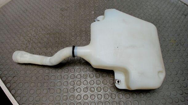 Foto: SCHEIBENWASCHBEHÄLTER eines Lancia Phedra 2.2 Multijet 16v DPF GL