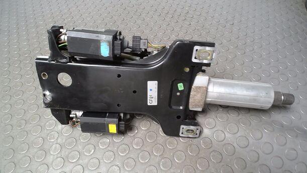 Foto: LENKSÄULE/ LENKSPINDEL ELEKTRISCH eines BMW X5 3.0 d GL