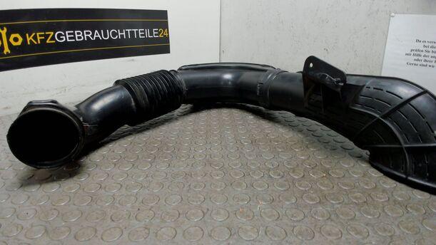 Foto: LUFTANSAUGSCHLAUCH eines Lancia Phedra 2.2 Multijet 16v DPF GL