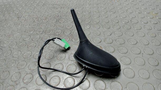 Foto: DACHANTENNE eines Lancia Phedra 2.2 Multijet 16v DPF