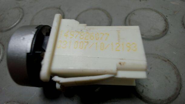 Foto: SCHALTER ZENTRALVERRIEGELUNG eines Lancia Phedra 2.2 Multijet 16v DPF