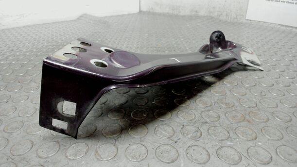 Foto: HALTER KOTFLÜGEL VORNE LINKS eines Lancia Phedra 2.2 Multijet 16v DPF