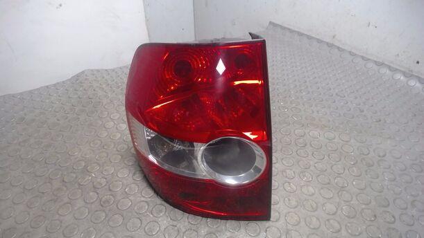 Foto: HECKLEUCHTE / RÜCKLICHT  LINKS eines VW Fox 1.2