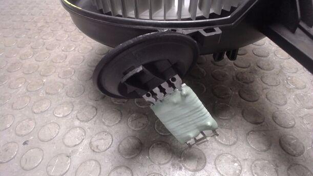 Foto: HEIZUNGSGEBLÄSE eines VW Fox 1.2