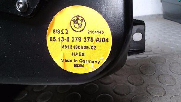 Foto: SUBWOOFER/ LAUTSPRECHER eines BMW X5 3.0 d