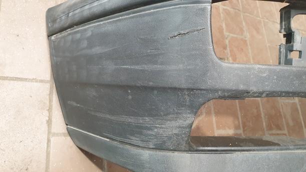 Foto: STOSSFÄNGER / STOßSTANGE VORNE ( UNLACKIERT ) eines VW Golf 1.6