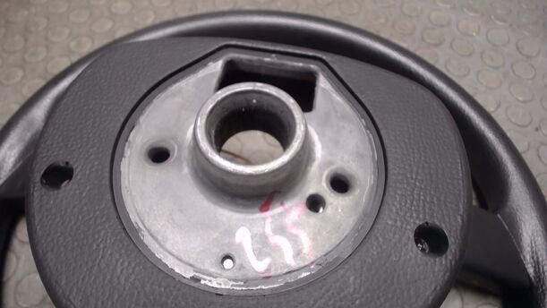 Foto: LENKRAD ( OHNE AIRBAG ) eines VW Fox 1.2 CLX