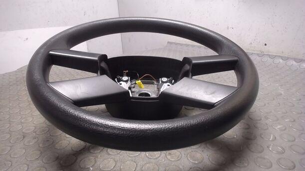 Foto: LENKRAD ( OHNE AIRBAG ) eines VW Fox 1.2 CLX