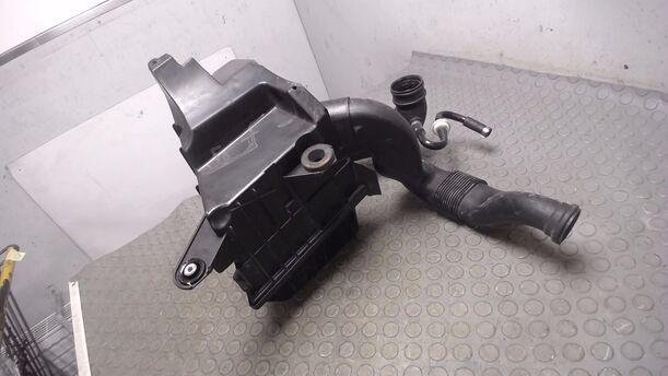 Foto: LUFTFILTERKASTEN eines VW Fox 1.2 CLX