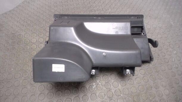 Foto: HANDSCHUHFACH eines VW Fox 1.2 CLX