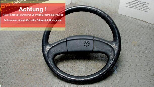 Foto: LENKRAD ( OHNE AIRBAG ) eines VW Golf 1.6 CLX