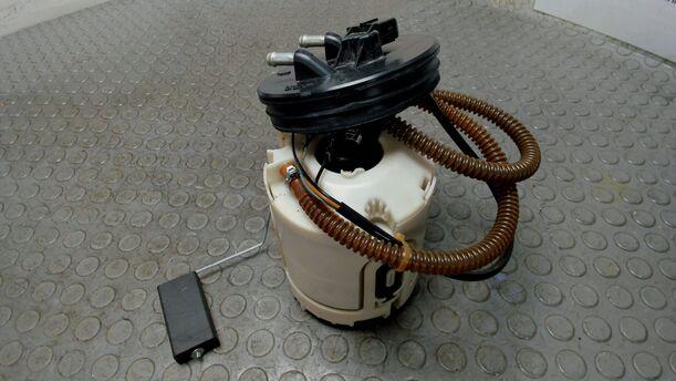 Foto: KRAFTSTOFFPUMPE eines VW Golf 1.6 CLX