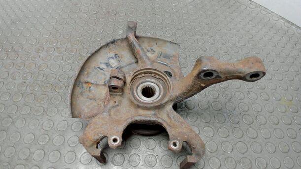 Foto: ACHSSCHENKEL VORNE LINKS ( MIT BREMSTRÄGER ) eines VW Golf 1.6 CLX