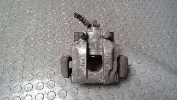 Foto: BREMSSATTEL HINTEN LINKS ( ZUBEHÖR ) eines BMW X5 3.0 d CLX