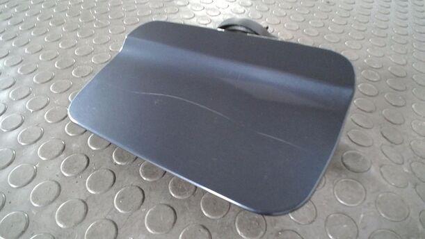 Foto: TANKKLAPPE/ TANKDECKEL eines BMW X5 3.0 d CLX