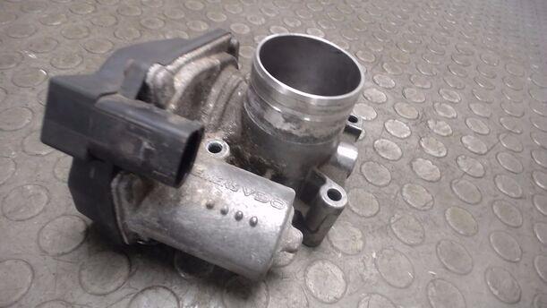 Foto: DROSSELKLAPPE / DROSSELKLAPPENSTUTZEN VDO eines VW Fox 1.2 CLX