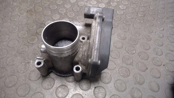 Foto: DROSSELKLAPPE / DROSSELKLAPPENSTUTZEN VDO eines VW Fox 1.2 CLX