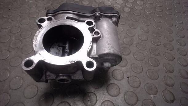 Foto: DROSSELKLAPPE / DROSSELKLAPPENSTUTZEN VDO eines VW Fox 1.2 CLX