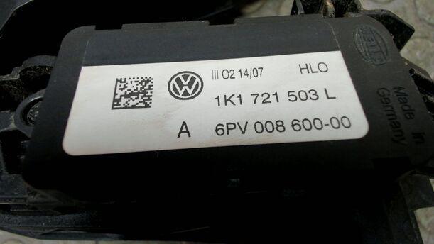 Foto: GASPEDAL ( SCHALTGETRIEBE ) eines VW Passat Variant 2.0 TDI DPF CLX