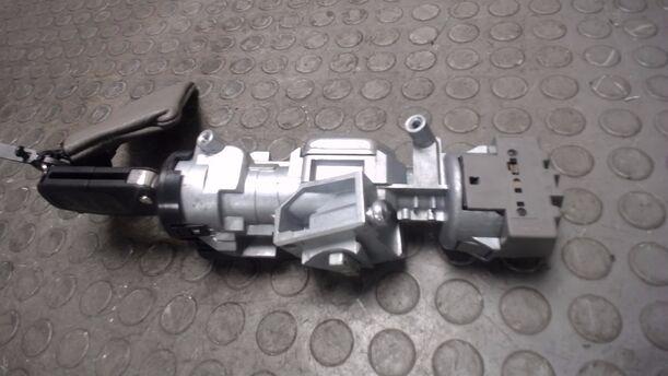 Foto: ZÜNDSCHLOSS / SCHLIESSZYLINDER eines Ford Focus Turnier 1.6 TDCi DPF Sport