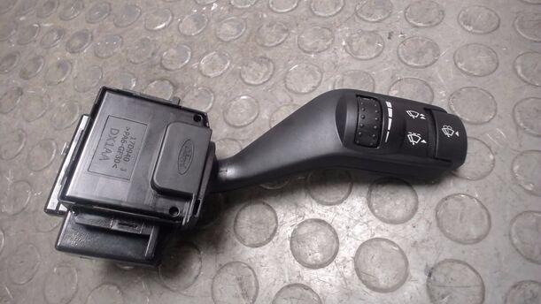 Foto: SCHEIBENWISCHERSCHALTER eines Ford Focus Turnier 1.6 TDCi DPF Sport