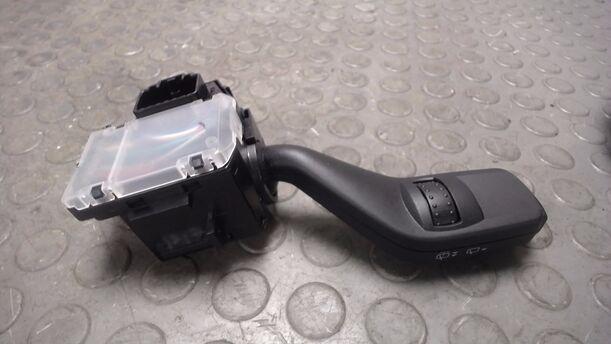 Foto: SCHEIBENWISCHERSCHALTER eines Ford Focus Turnier 1.6 TDCi DPF Sport