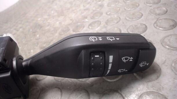 Foto: SCHEIBENWISCHERSCHALTER eines Ford Focus Turnier 1.6 TDCi DPF Sport