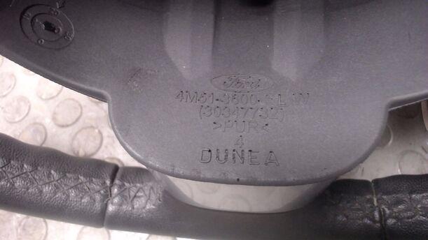 Foto: LEDERLENKRAD ( OHNE AIRBAG ) eines Ford Focus Turnier 1.6 TDCi DPF Sport
