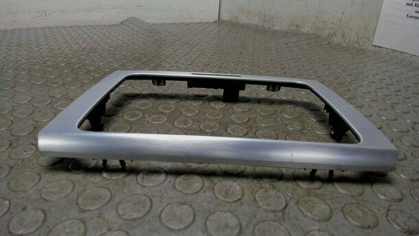 Foto: RADIOBLENDE eines VW Passat Variant 2.0 TDI DPF Sport