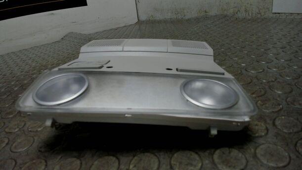 Foto: INNENBELEUCHTUNG eines VW Passat Variant 2.0 TDI DPF Sport