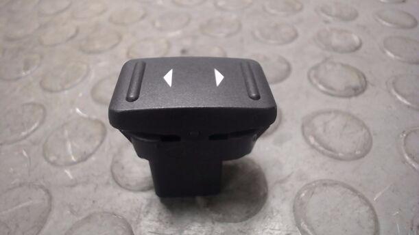 Foto: FENSTERHEBERSCHALTER eines Ford Focus Turnier 1.6 TDCi DPF Sport