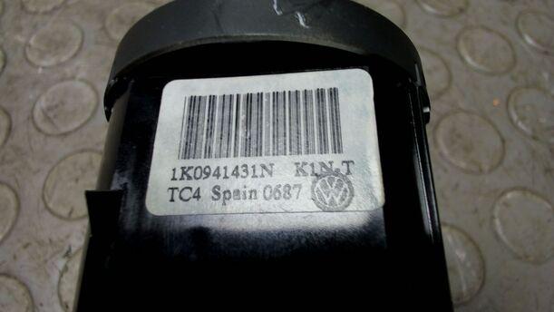 Foto: LICHTSCHALTER eines VW Passat Variant 2.0 TDI DPF Sport