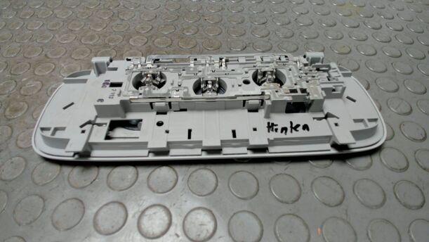 Foto: INNENBELEUCHTUNG HINTEN eines VW Passat Variant 2.0 TDI DPF Sport