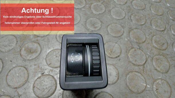 Foto: SCHALTER INSTRUMENTENBELEUCHTUNG eines VW Passat Variant 2.0 TDI DPF Sport