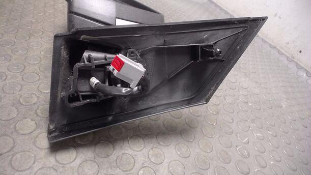 Foto: AUSSENSPIEGEL LINKS ELEKTRISCH ANKLAPPBAR eines Ford Focus Turnier 1.6 TDCi DPF Sport