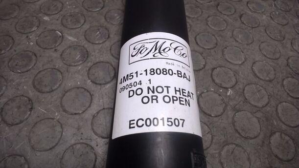 Foto: STOSSDÄMPFERPAAR HINTEN eines Ford Focus Turnier 1.6 TDCi DPF Sport
