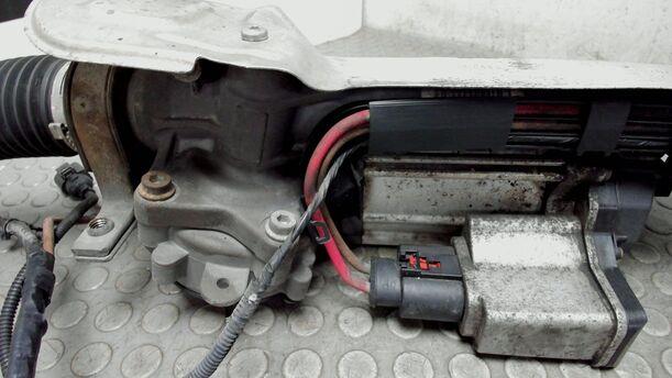 Foto: LENKGETRIEBE ELEKTRISCH eines VW Passat Variant 2.0 TDI DPF Sport