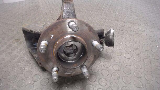 Foto: ACHSSCHENKEL VORNE LINKS eines Ford Focus Turnier 1.6 TDCi DPF Sport