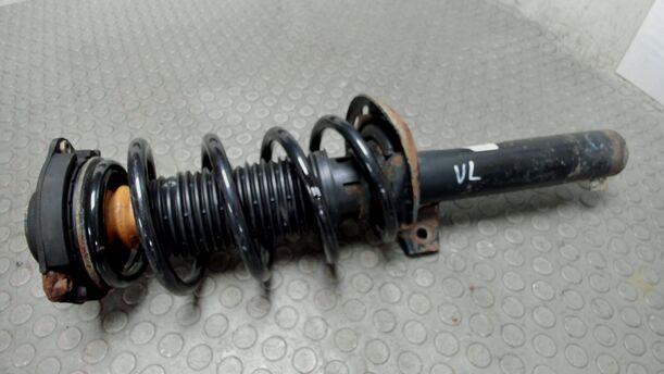 Foto: FEDERBEIN VORNE LINKS eines VW Passat Variant 2.0 TDI DPF Sport