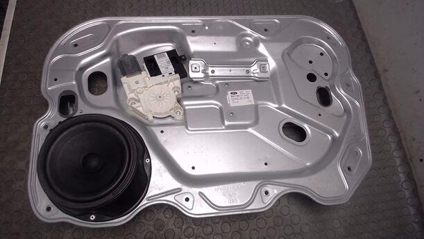 Foto: FENSTERHEBER ELEKTRISCH VORNE RECHTS ( 4/5 TÜRER ) eines Ford Focus Turnier 1.6 TDCi DPF Sport