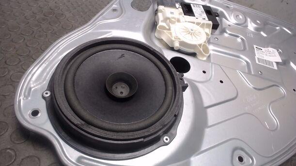 Foto: FENSTERHEBER ELEKTRISCH HINTEN RECHTS ( 4/5 TÜRER ) eines Ford Focus Turnier 1.6 TDCi DPF Sport