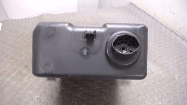 Foto: HANDSCHUHFACH eines Ford Focus Turnier 1.6 TDCi DPF Sport