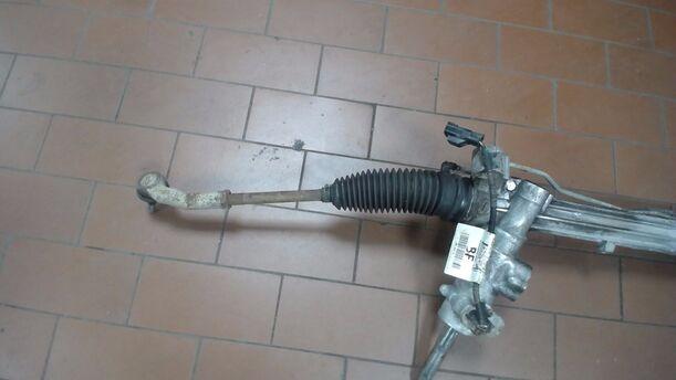 Foto: SERVOLENKUNG eines Ford Focus Turnier 1.6 TDCi DPF Sport