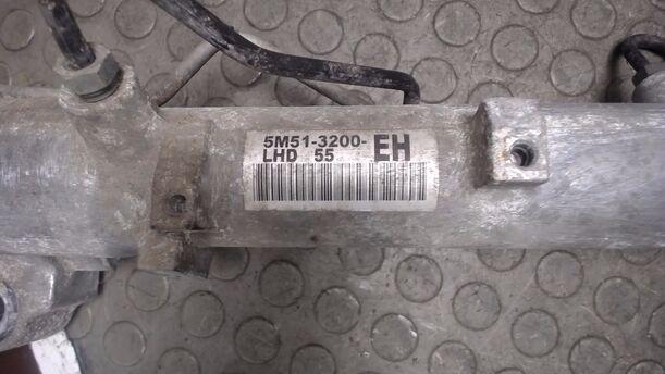 Foto: SERVOLENKUNG eines Ford Focus Turnier 1.6 TDCi DPF Sport